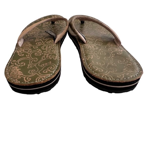Teva Olowahu Thong Sandals Women’s Size 9 Olive Green Tan Floral Summer Comfort - Picture 4 of 8